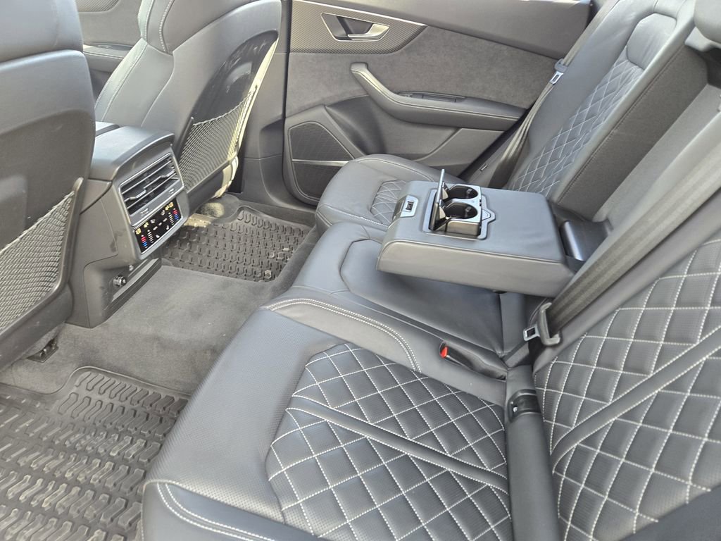Used 2024 Audi SQ8 Prestige image 40
