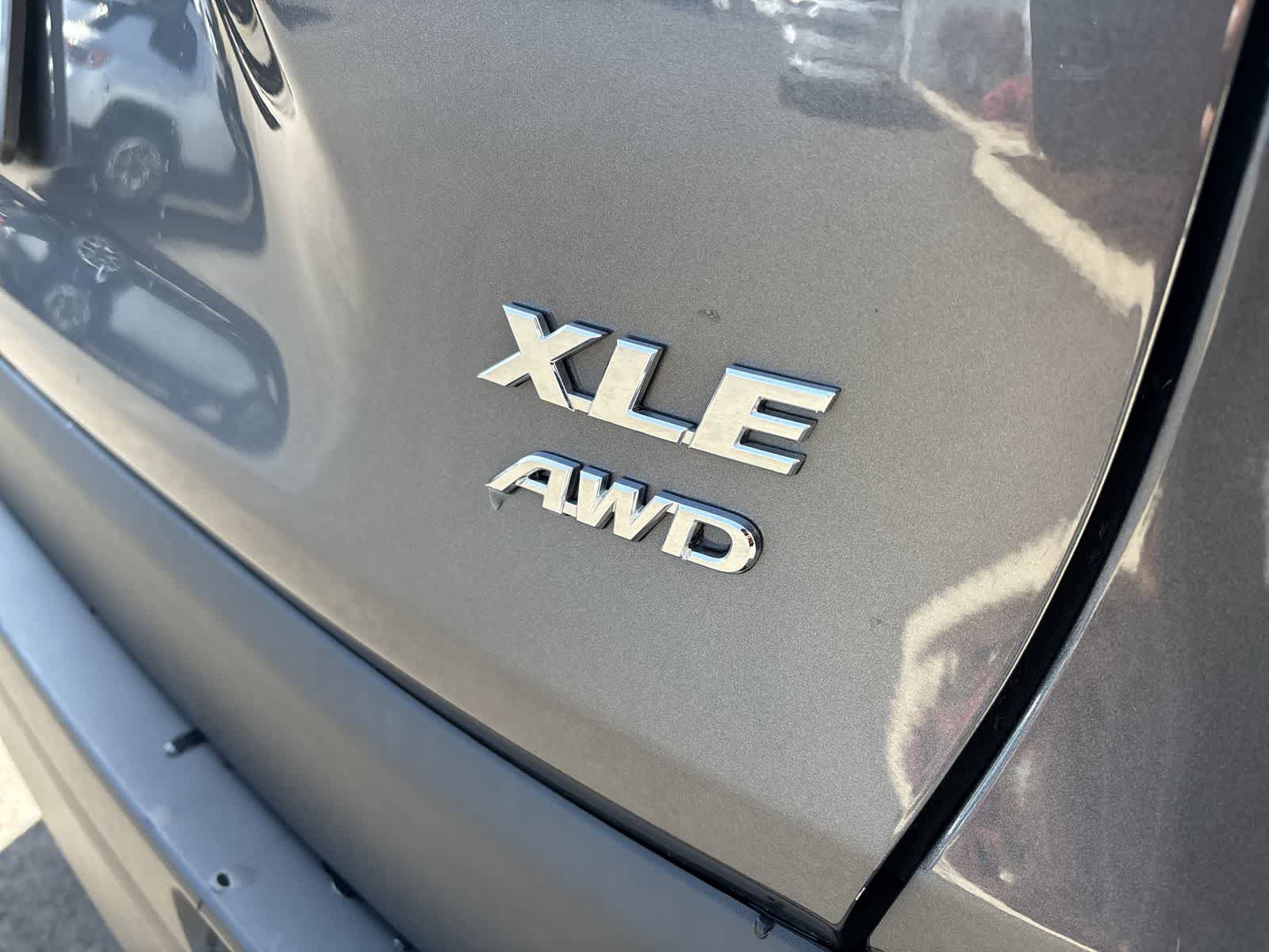 Used 2023 Toyota RAV4 XLE w/ XLE Grade Weather Package AWD/4WD image 4