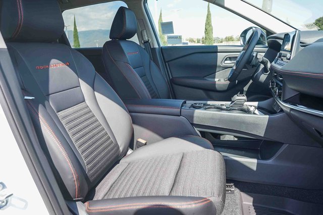 New 2026 Nissan Rogue SV image 17