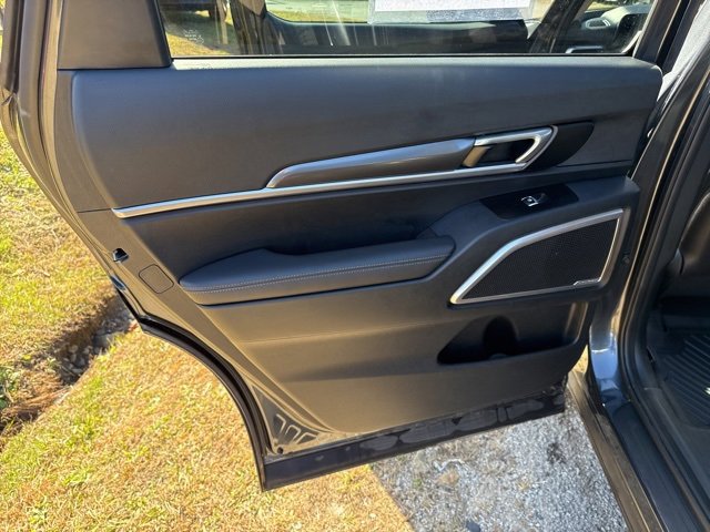 Used 2024 Kia Telluride S w/ S Sunroof Package image 18