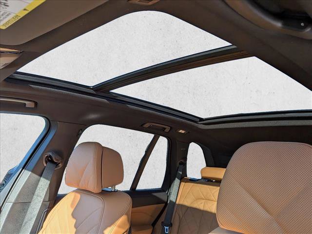 Used 2026 BMW X5 xDrive40i w/ Climate Comfort Package image 14