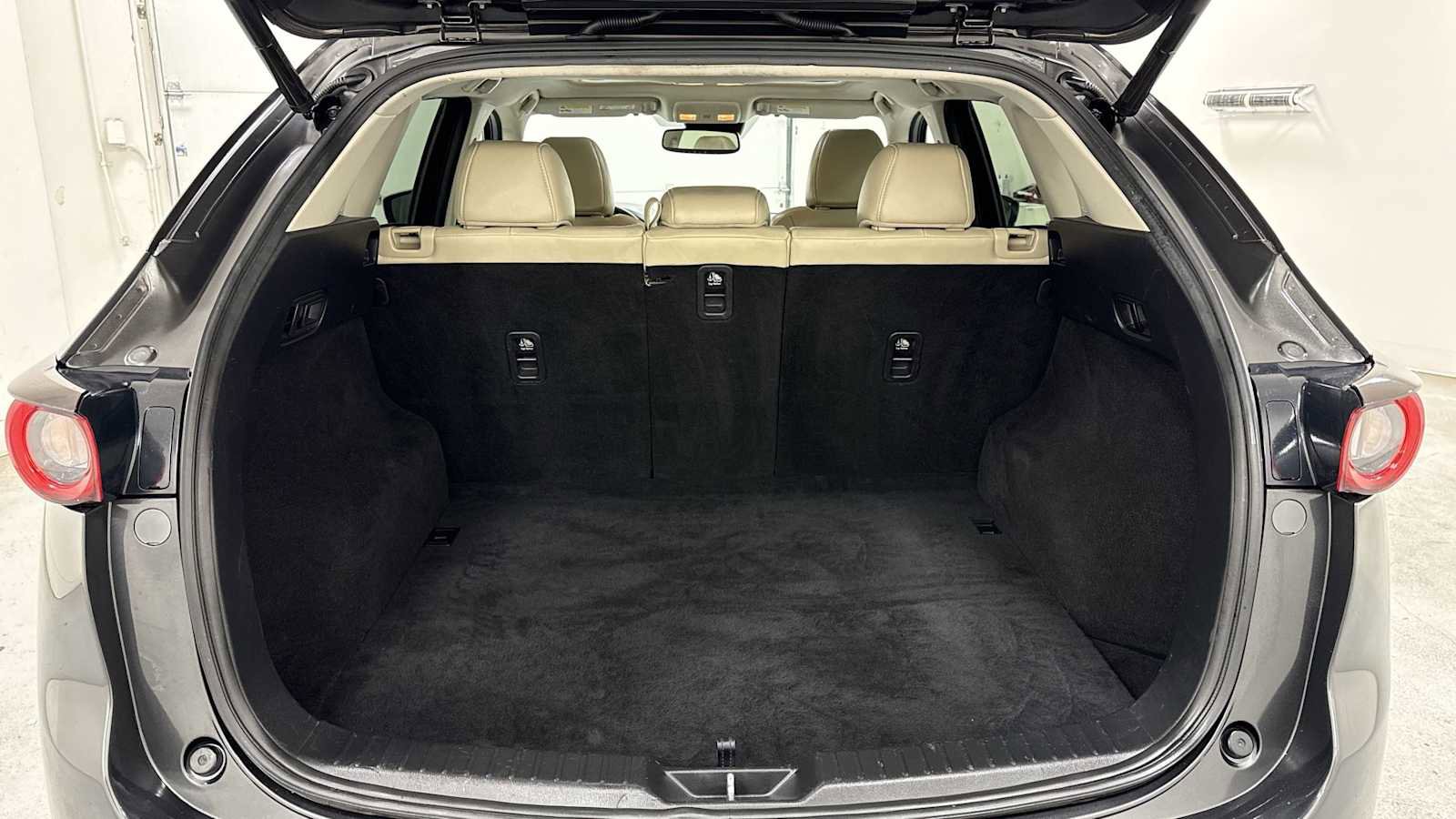 Used 2018 MAZDA CX-5 Touring w/ Preferred Equipment Package image 28