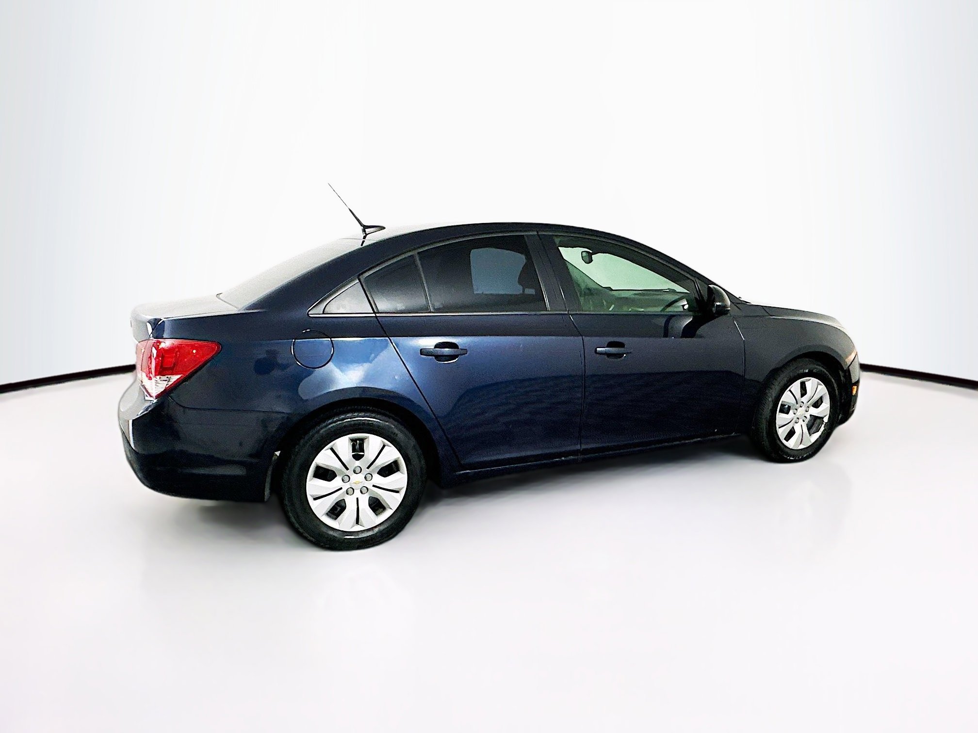 Used 2014 Chevrolet Cruze LS image 10