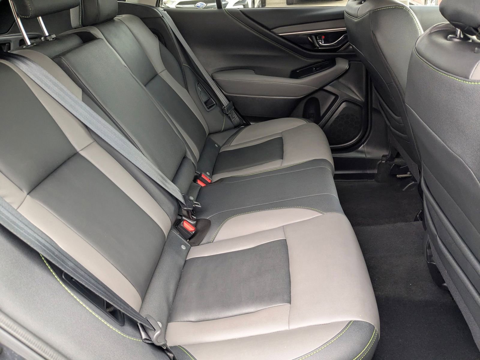 Used 2025 Subaru Outback Onyx Edition image 26