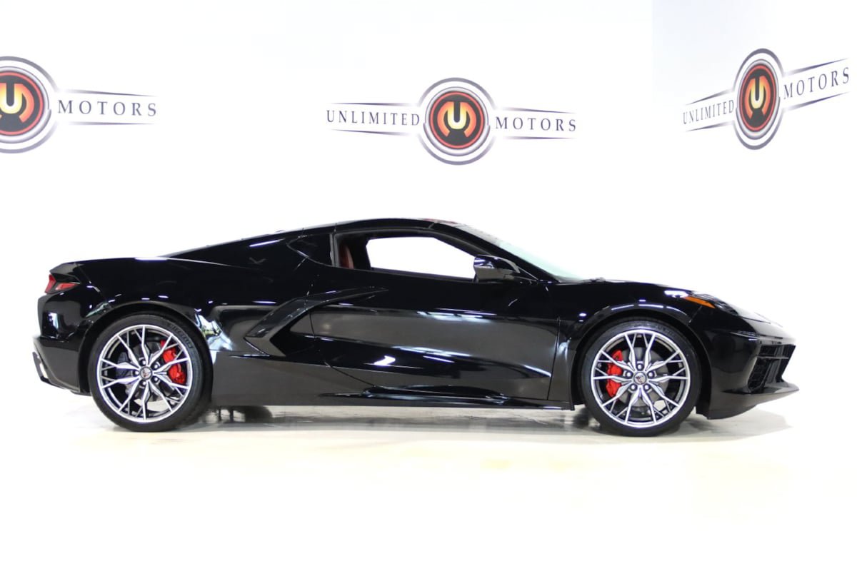 Used 2024 Chevrolet Corvette Stingray Preferred Cpe w/ 2LT RWD image 34