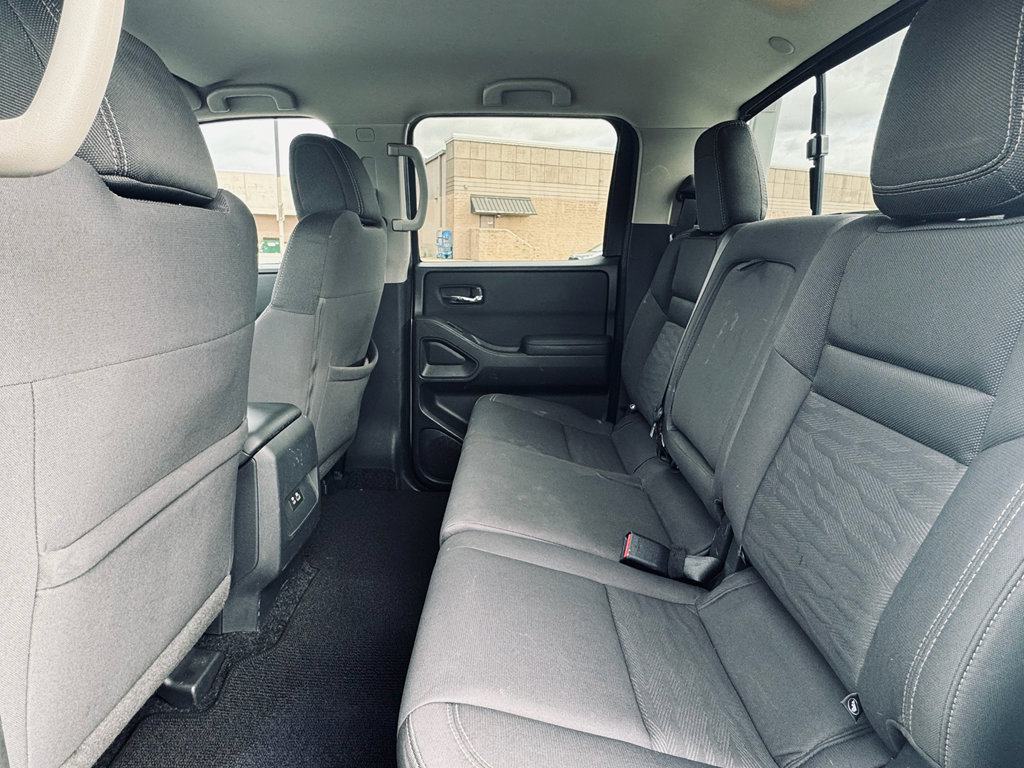 Used 2022 Nissan Frontier SV image 25