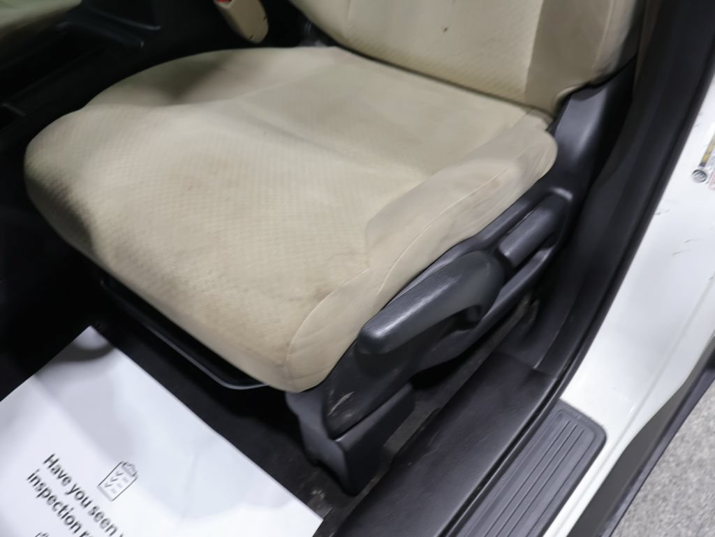 Used 2016 Honda CR-V LX image 12