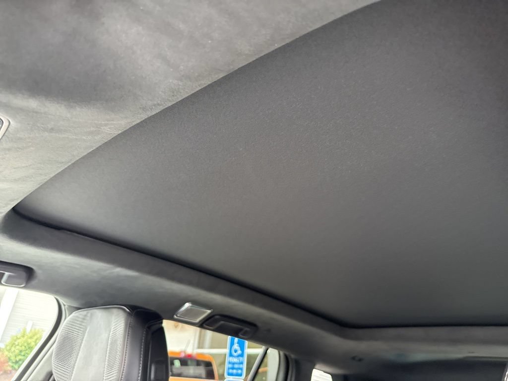 Used 2026 Cadillac Vistiq Platinum w/ LPO, Floor Liner Package AWD/4WD image 38