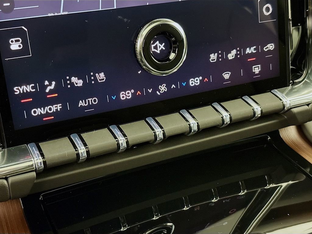 New 2026 GMC Yukon Denali w/ Sun & Power Step Package image 16