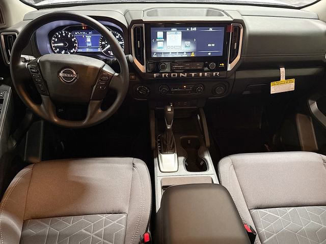 Used 2025 Nissan Frontier SV image 21