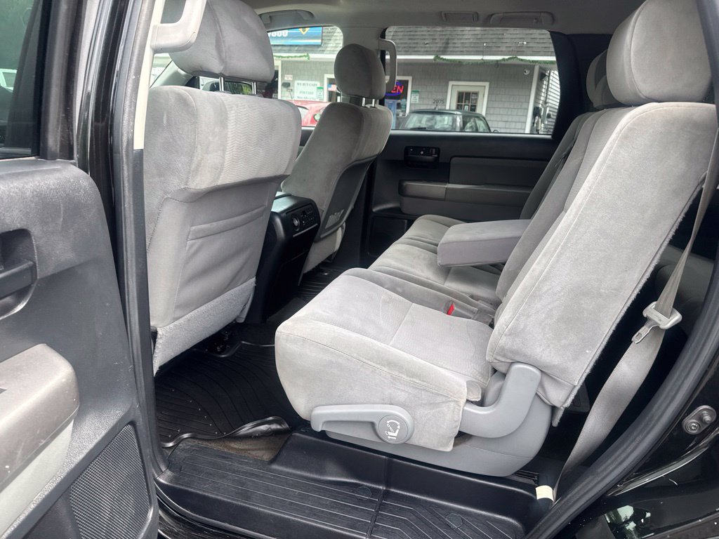 Used 2012 Toyota Sequoia SR5 AWD/4WD image 35