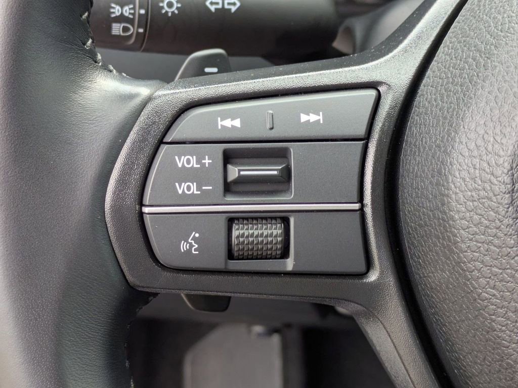 Used 2024 Honda Accord EX-L image 9
