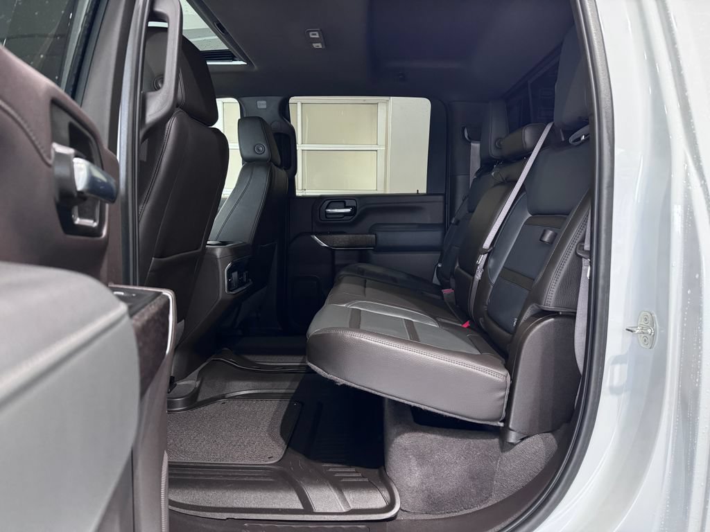 Certified 2022 GMC Sierra 3500 Denali AWD/4WD image 14