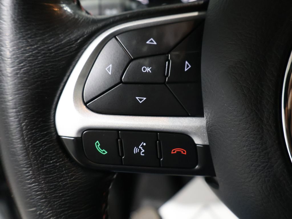 Used 2015 Jeep Renegade Trailhawk image 34