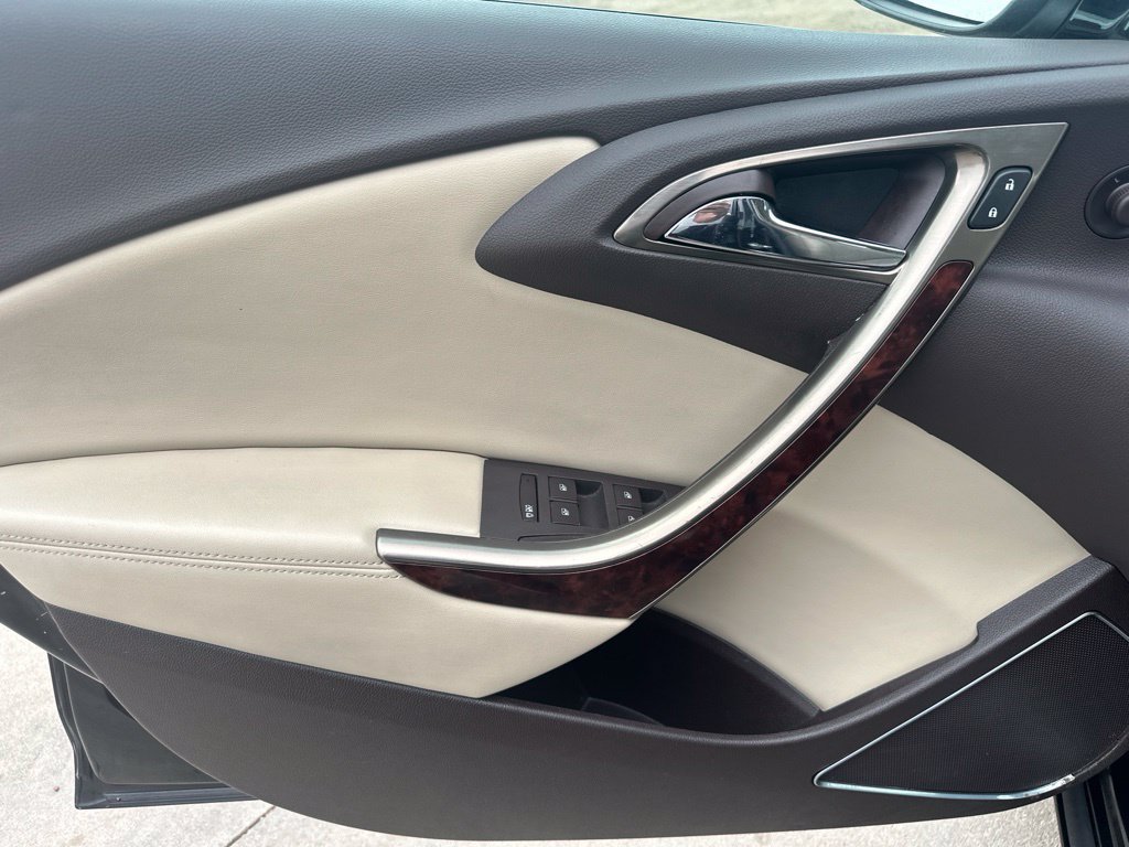Certified 2013 Buick Verano Convenience FWD image 16