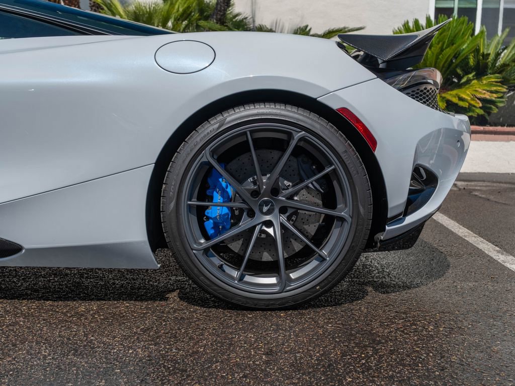 New 2026 McLaren 750S image 24
