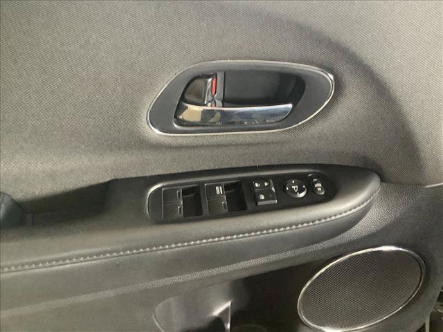 Used 2019 Honda HR-V EX image 12