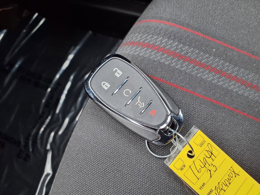 Used 2023 Chevrolet Equinox RS w/ LPO, Floor Liner Package image 12