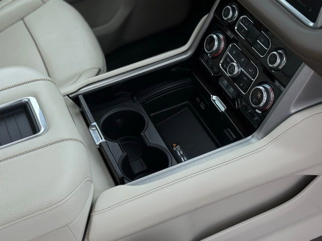 Used 2024 GMC Yukon XL Denali w/ Denali Reserve Package image 39
