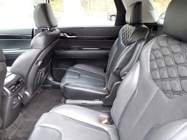 Used 2021 Hyundai Palisade Limited image 17