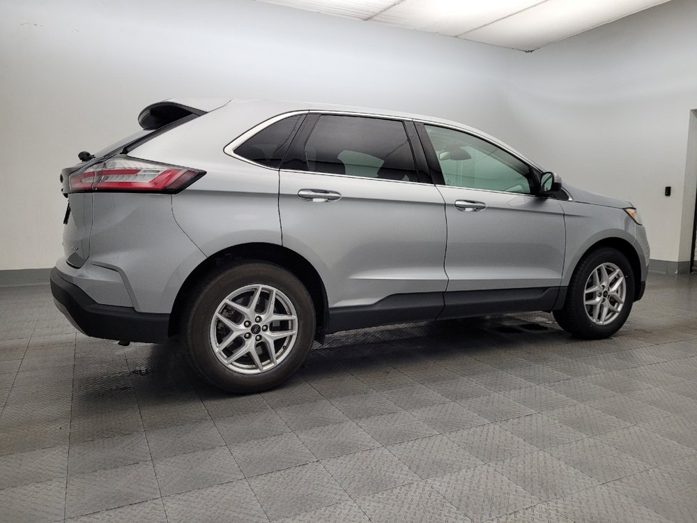 Used 2023 Ford Edge SEL image 10