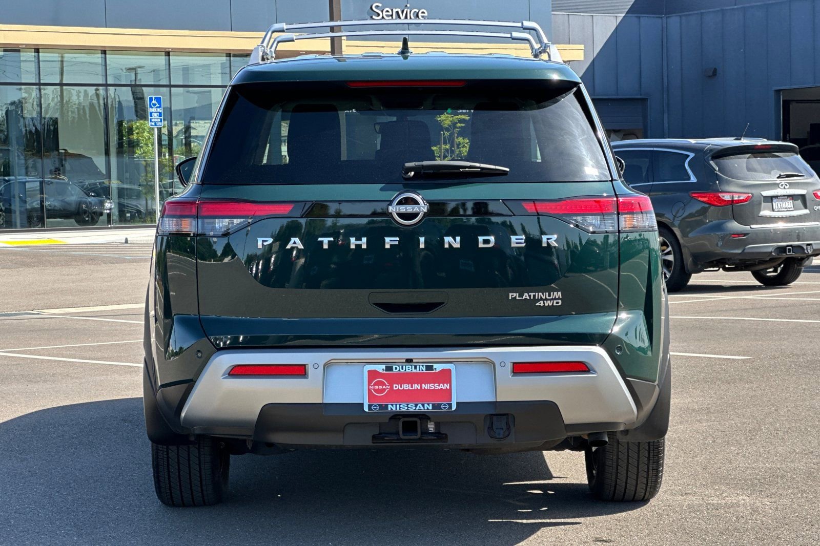 Certified 2025 Nissan Pathfinder Platinum w/ Cargo Package AWD/4WD image 5
