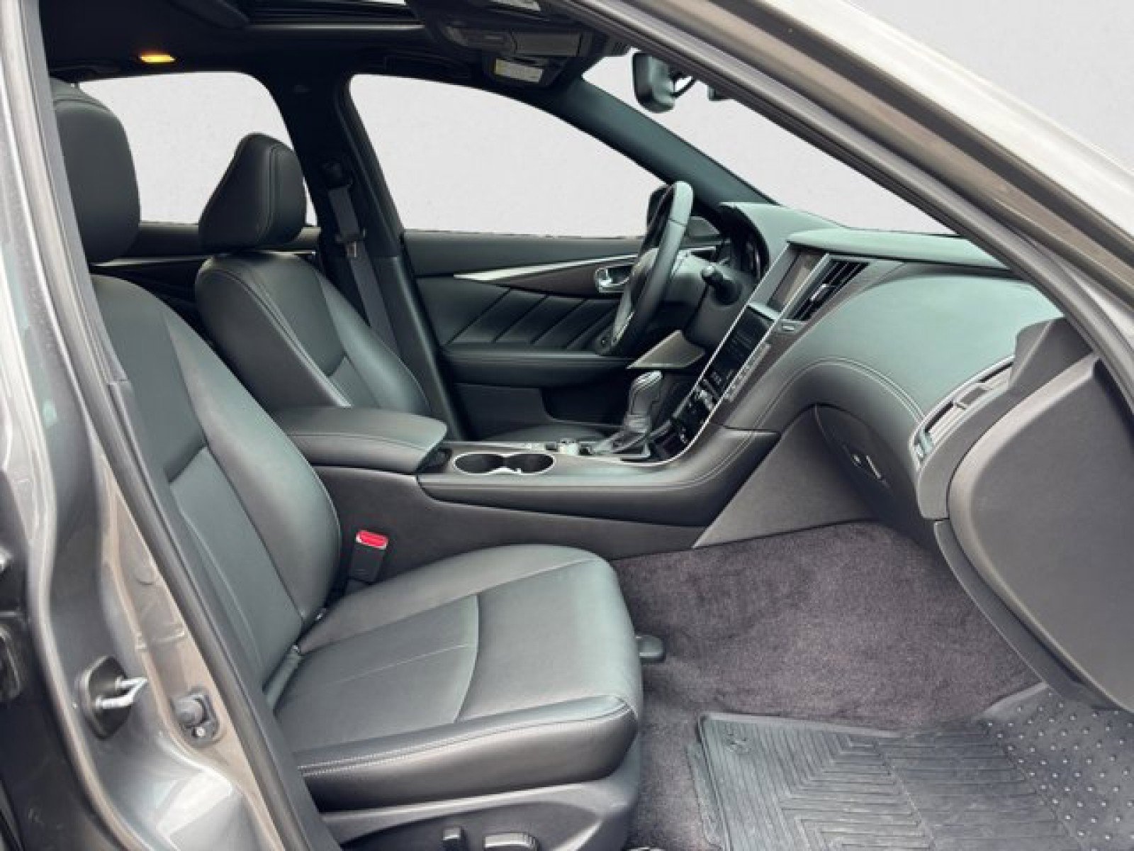 Certified 2024 INFINITI Q50 Sensory image 20