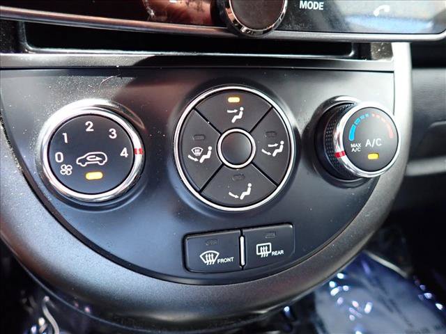 Used 2013 Kia Soul + FWD image 17