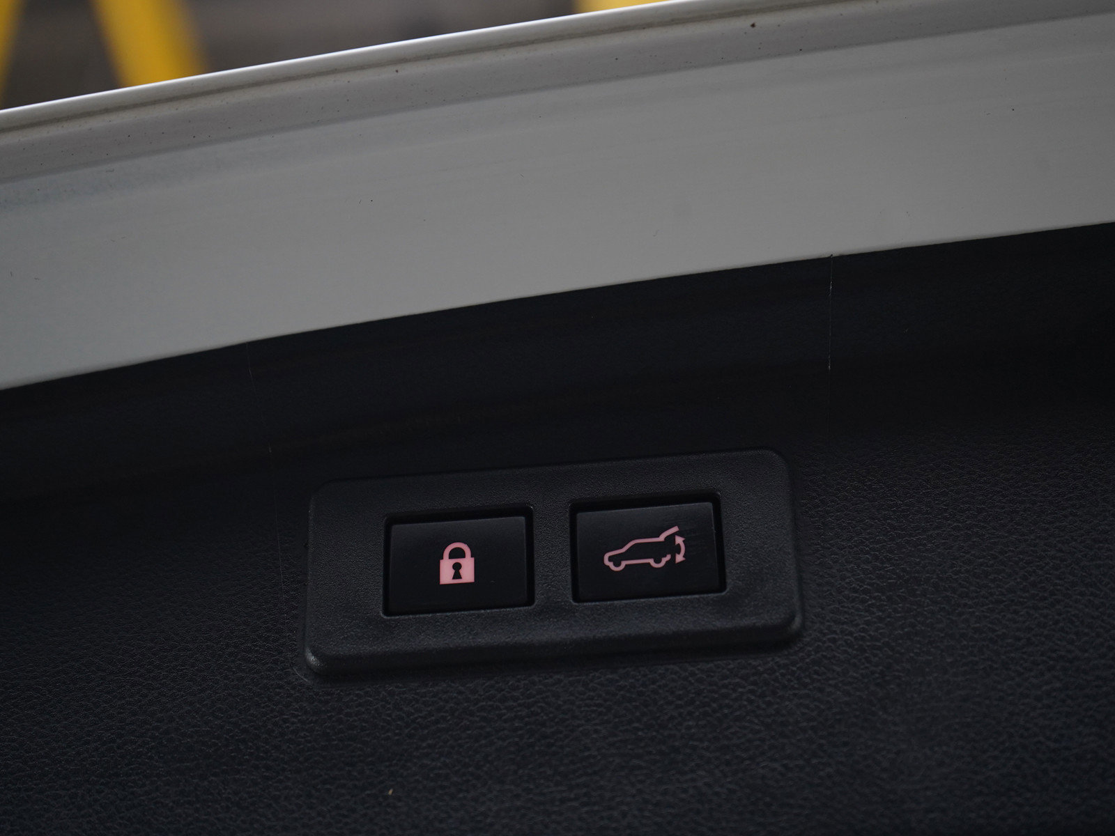 Used 2024 Subaru Outback Premium image 17