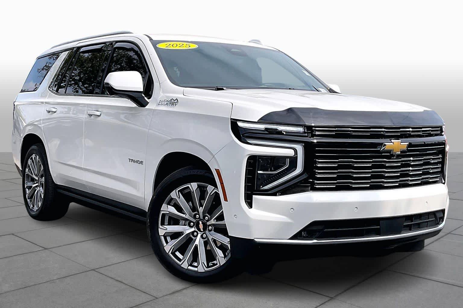 Certified 2025 Chevrolet Tahoe High Country AWD/4WD image 3