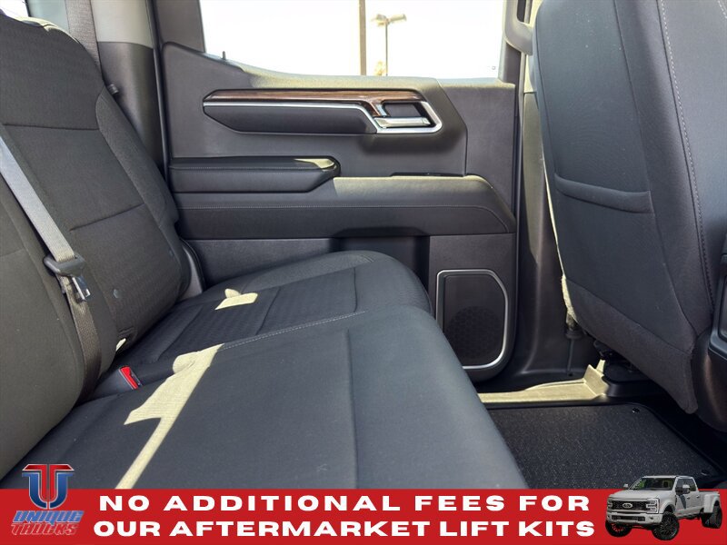 Used 2023 Chevrolet Silverado 1500 RST w/ Redline Edition AWD/4WD image 26