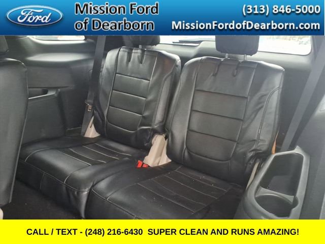 Used 2019 Ford Explorer XLT image 4