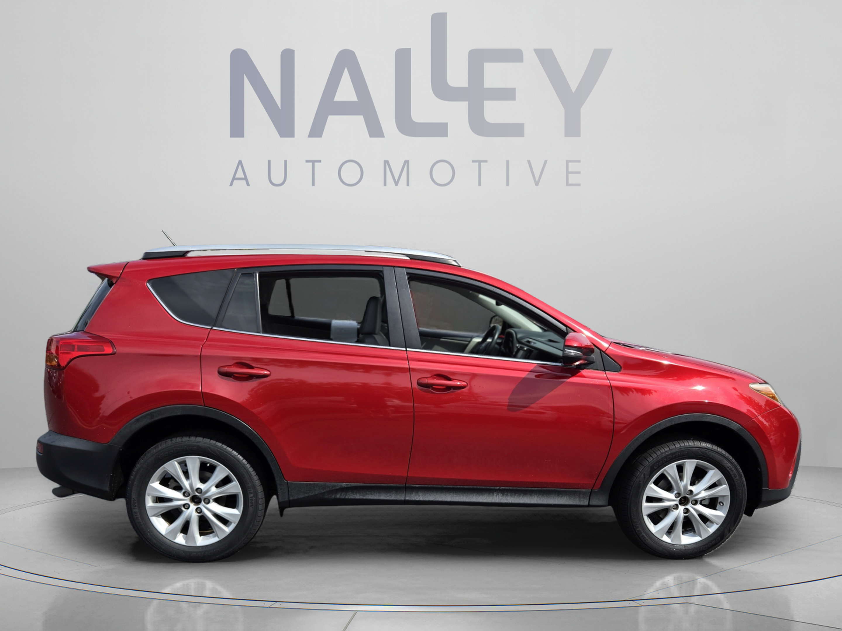 Used 2015 Toyota RAV4 Limited w/ Technology Package FWD image 6