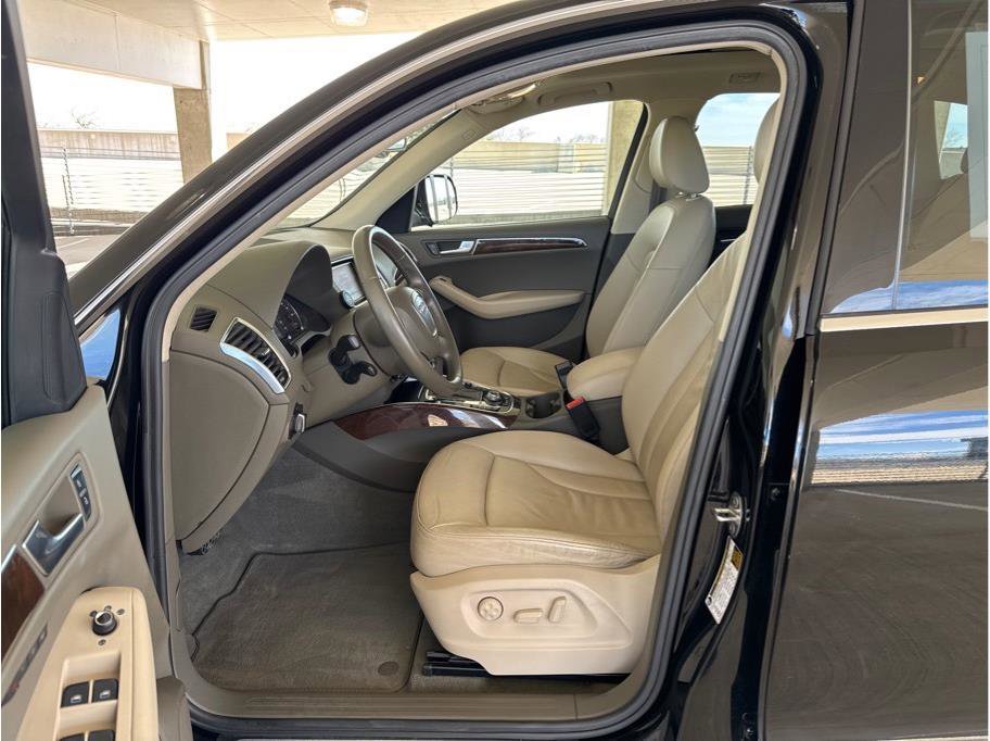 Used 2011 Audi Q5 3.2 Premium Plus w/ Audi MMI Navigation Plus Pkg image 10