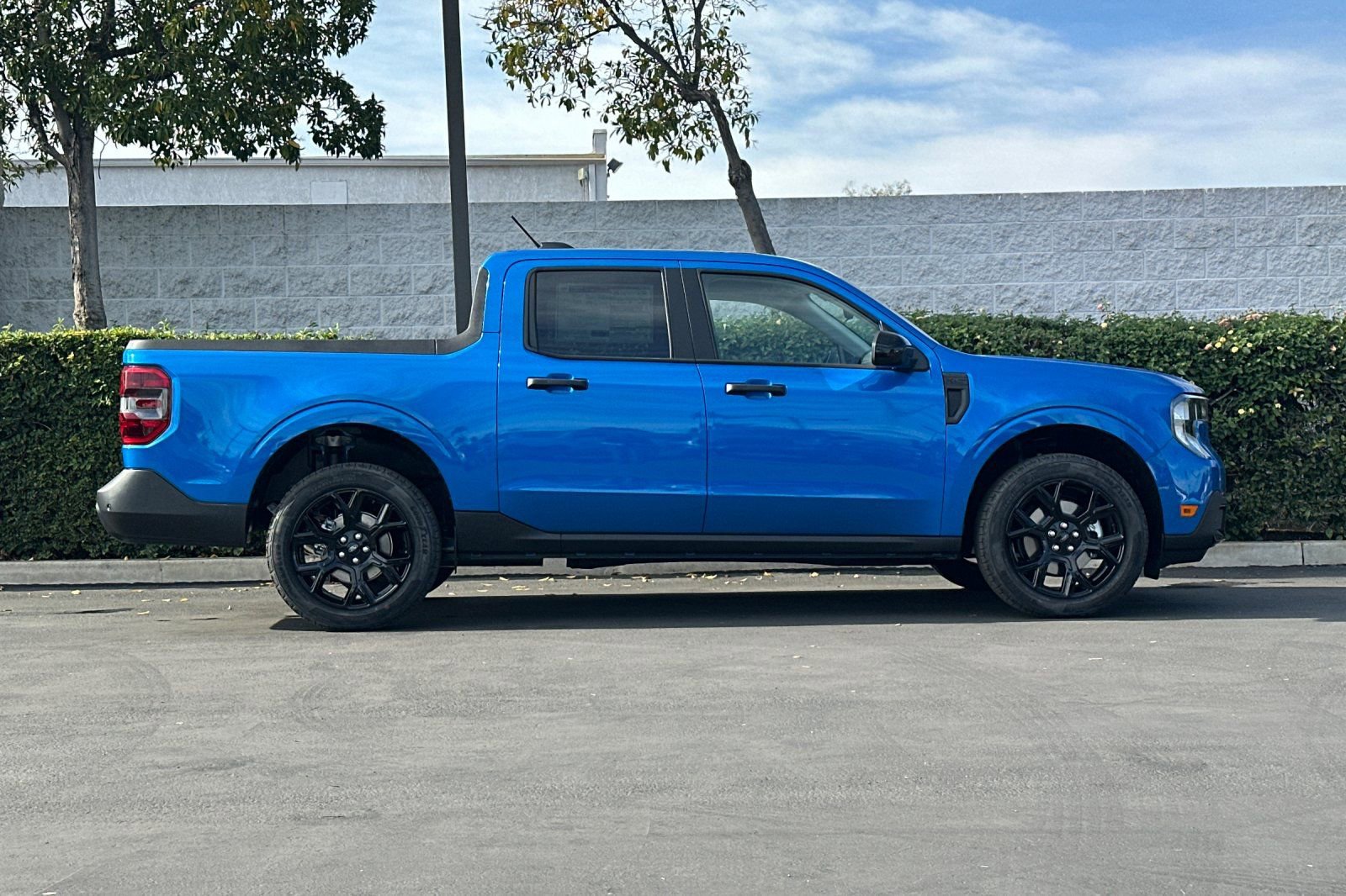 New 2026 Ford Maverick XLT w/ Black Appearance Package image 3