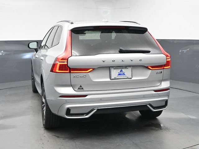 Used 2024 Volvo XC60 B5 Plus AWD/4WD image 7