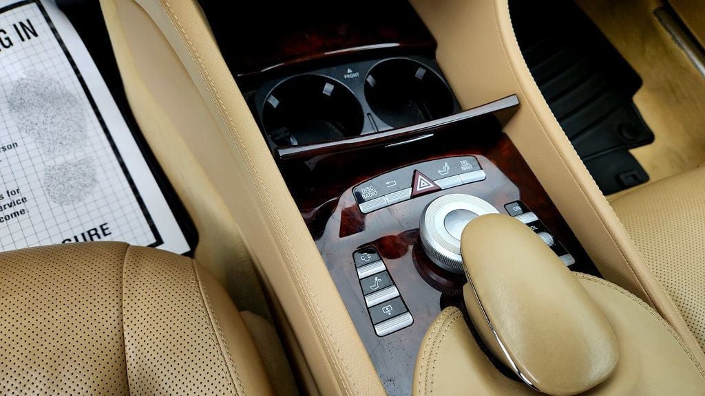 Used 2010 Mercedes-Benz CL 550 4MATIC image 16