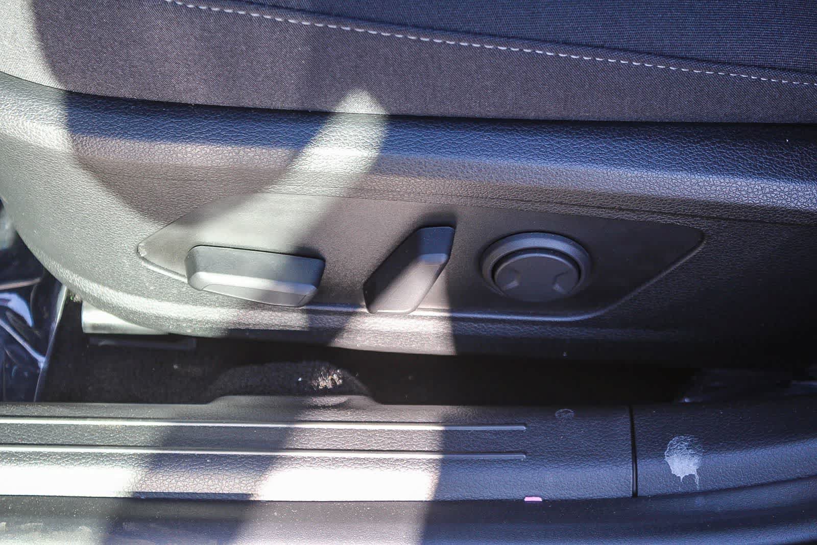 Used 2025 Hyundai Sonata SEL FWD image 28