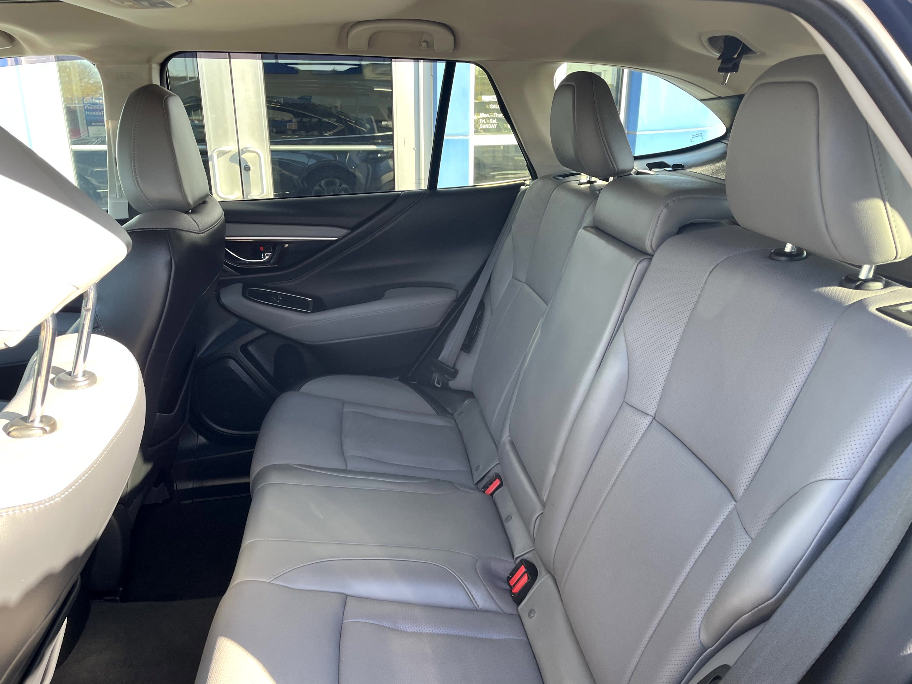 Used 2024 Subaru Outback Limited image 11