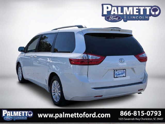 Used 2016 Toyota Sienna XLE FWD image 5