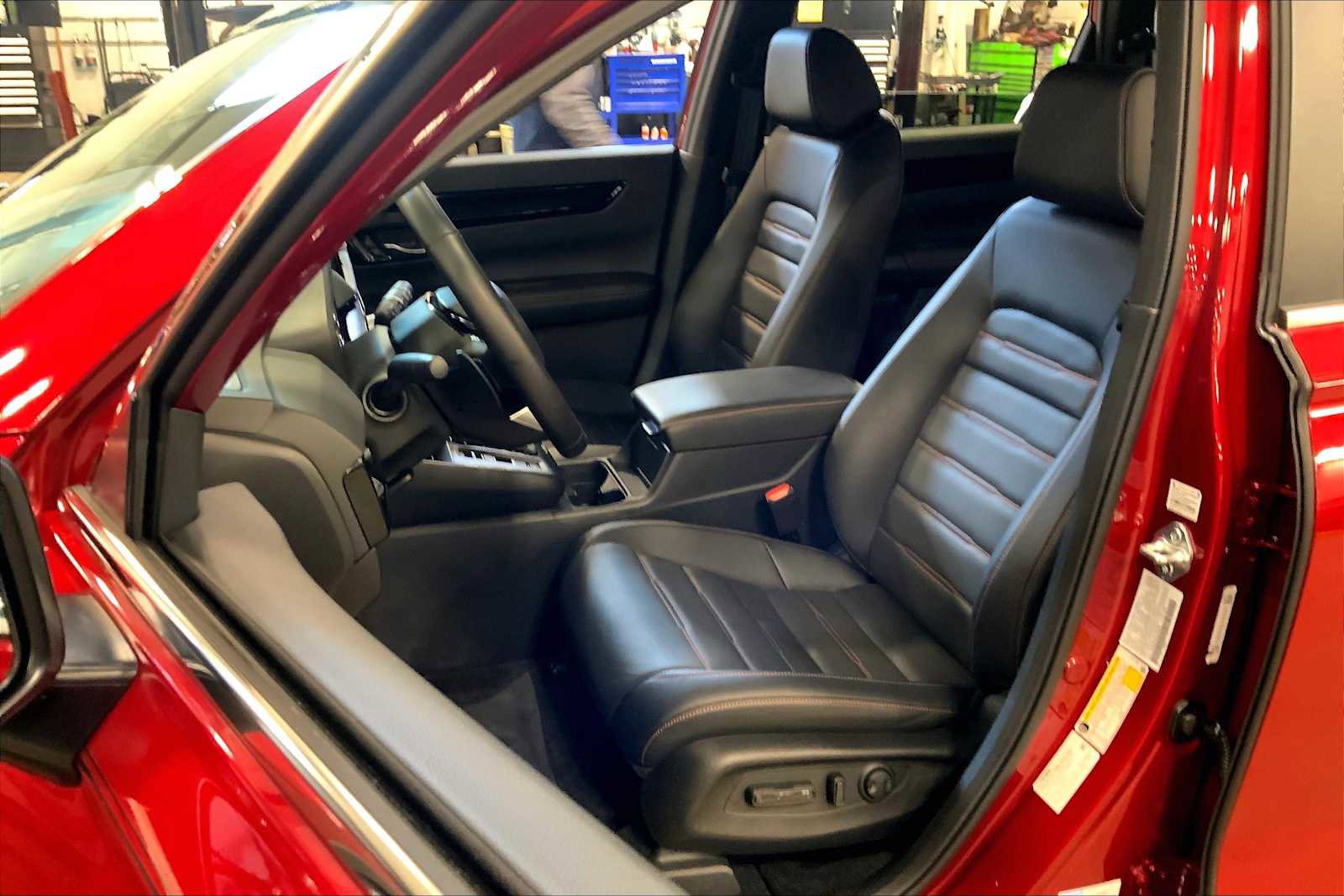 Used 2025 Honda CR-V Sport Touring image 8