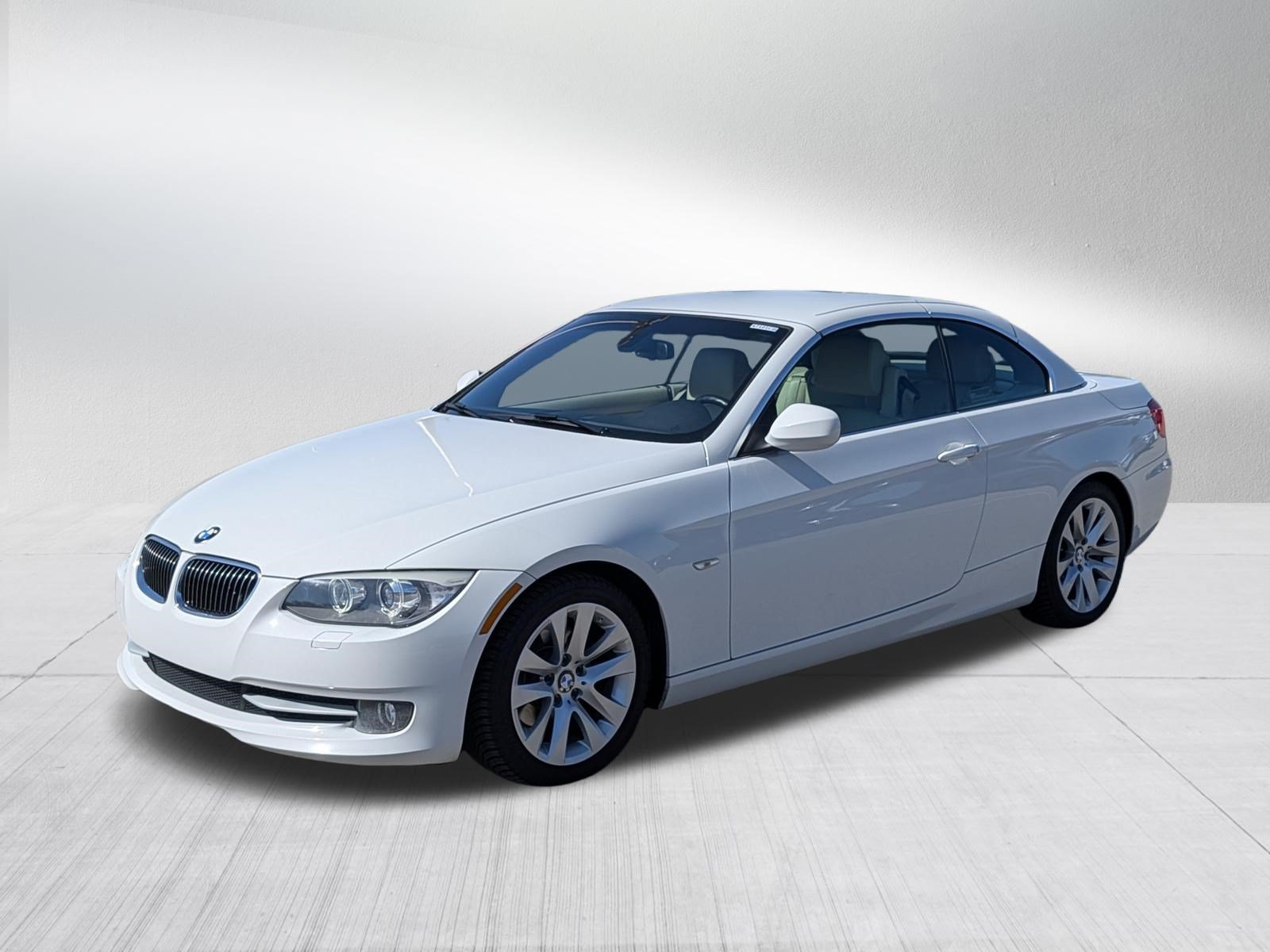 Used 2011 BMW 328i Convertible RWD image 3