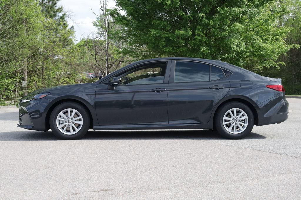 Used 2026 Toyota Camry LE w/ Convenience Package FWD image 3