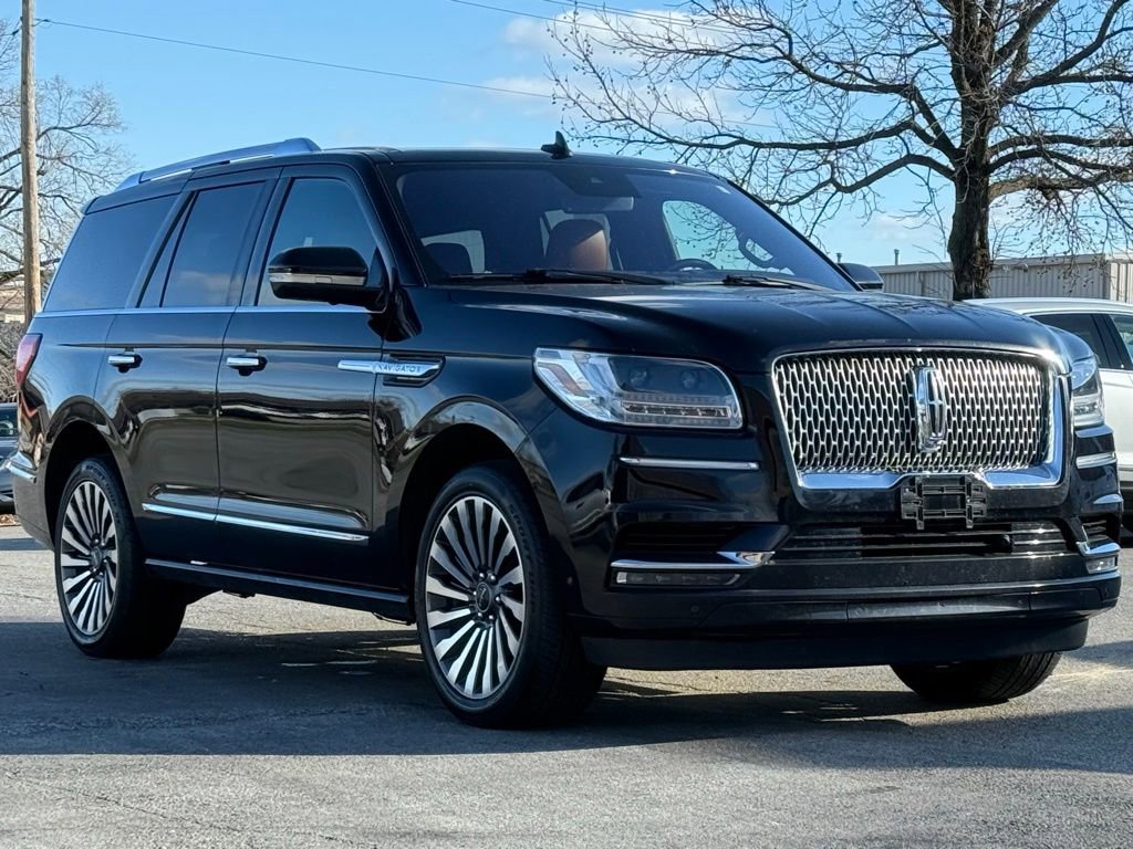 Used 2019 Lincoln Navigator Reserve image 7