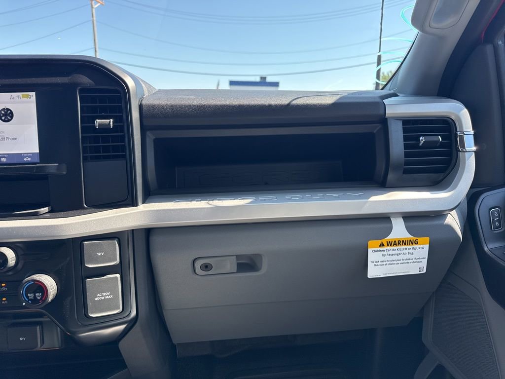 New 2025 Ford F550 4x4 Regular Cab Super Duty image 18