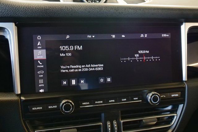 Used 2021 Porsche Macan image 20