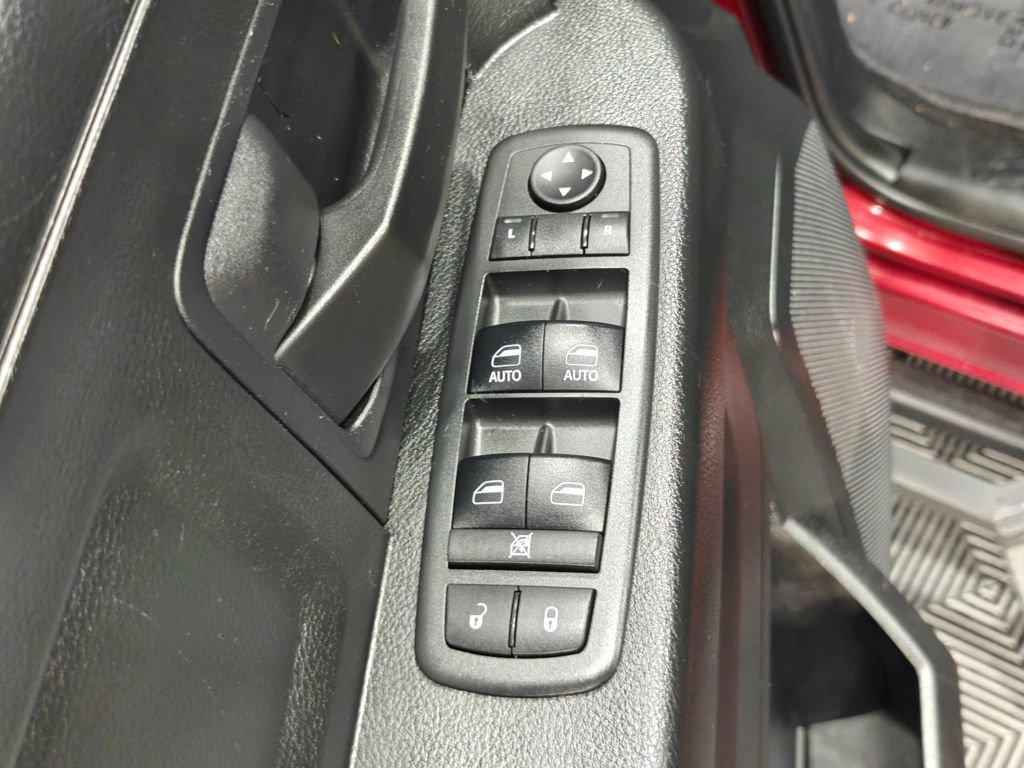 Used 2018 RAM 1500 Express w/ Express Value Package AWD/4WD image 38