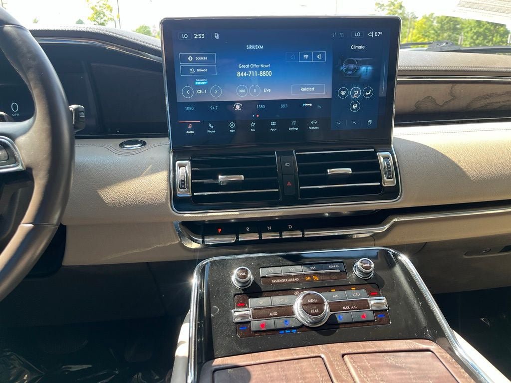Certified 2023 Lincoln Navigator L Reserve AWD/4WD image 34