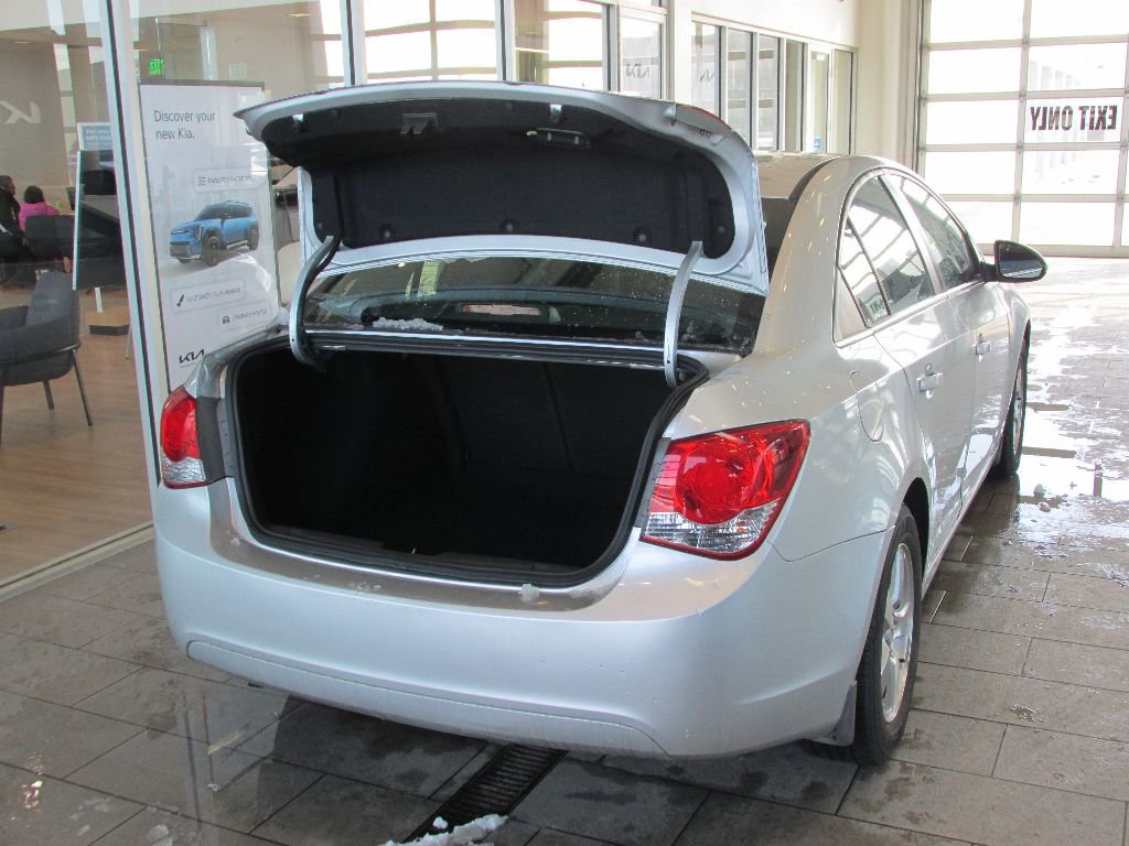 Used 2013 Chevrolet Cruze LT image 29