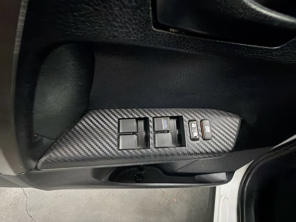 Used 2013 Toyota RAV4 XLE FWD image 20